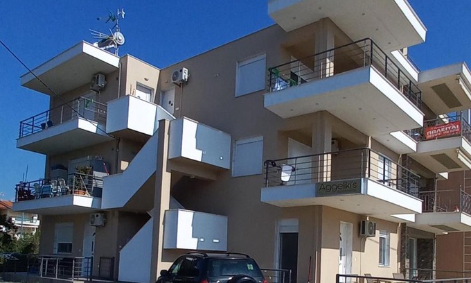 Paralia Ofryniou Apartment | Aggeliki's Apartments