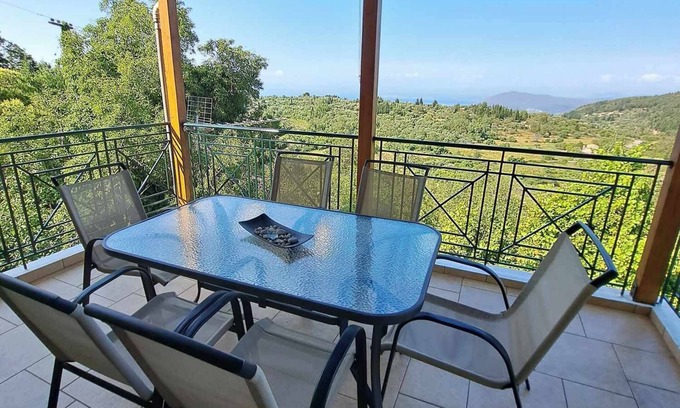 Spanochori Villa | Agnandio maisonette is suitable for families or groups, it hosts up to 7 people
