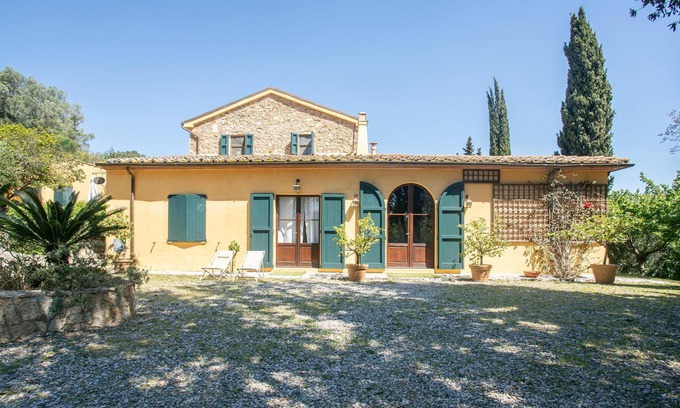 Pescia Fiorentina Apartment | Agriturismo 'Del Doganiere' with Garden & Wi-Fi