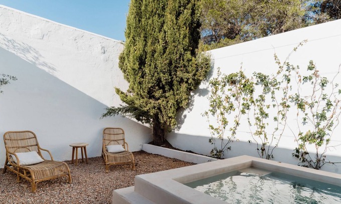 Santa Eulalia del Rio Hotel | Aguamadera Ibiza Hotel