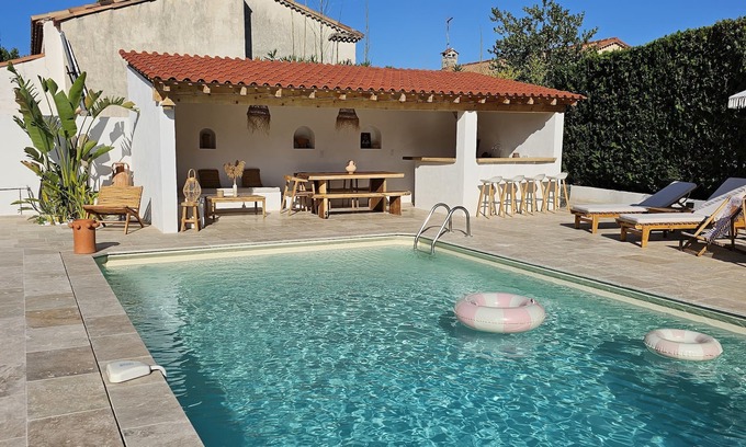 Carnoux-en-Provence House | Air-conditioned house near Cassis