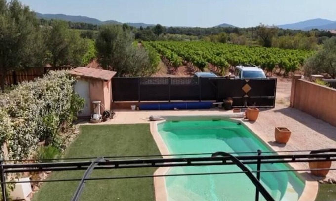 Puget-Ville Villa | Air-conditioned house with private swimming pool in the heart of vineyards and olive groves *.