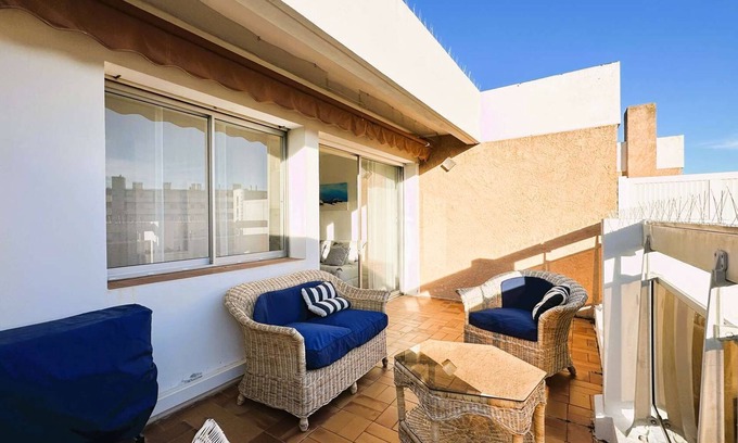 Hyeres Apartment | Air-conditioned studio for 4 people, 50m from the beach - Les Salins d'Hyères