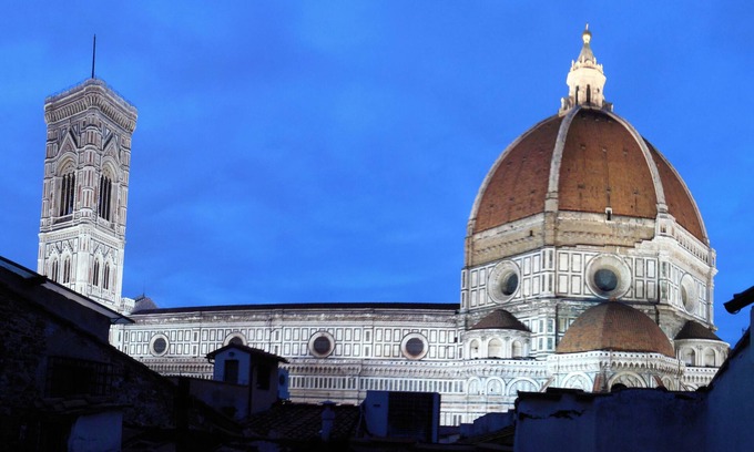Duomo Apartment | Air conditioned TopTerracePenthouse with Lift and amazing Views over the Dome
