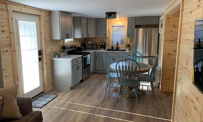 St. Helen House | Air conditioning, very clean, cozy and comfortable house. Has amenities.