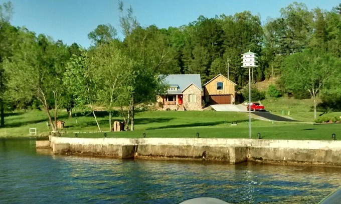 Mid America Apartment | Airy and Spacious with Incredible Lake view