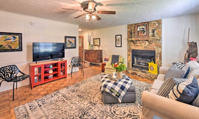 Midway Cottage | Airy Lake Pamona Paradise: Sunsets & Bird Watching