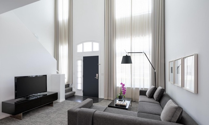 Beverly Hills Apartment | AKA Residences Premium Duplex Townhouse w/Private Entrance & Full Kitchen