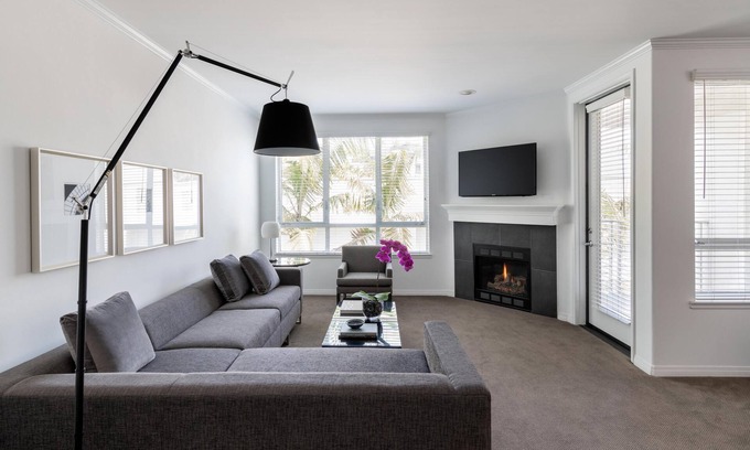 Beverly Hills Apartment | AKA Residences Spacious Premium Suite w/Full Kitchen, Private Patio & WiFi