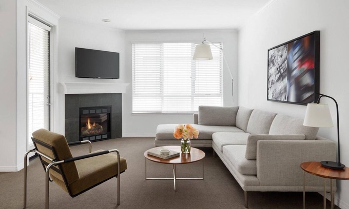 Beverly Hills Apartment | AKA Residences Sprawling Suite w/Den Space, Kitchen, Private Patio, & WiFi