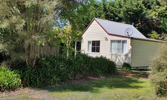 Martinborough Cottage | Akupe Cottage, Martinborough