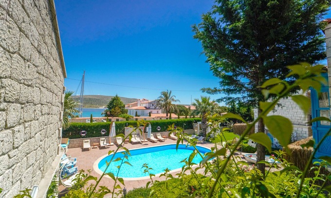 Alacati Hotel | Alacati Marina Palace Otel