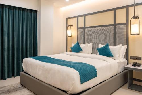 Manikonda Hotel | Alanati