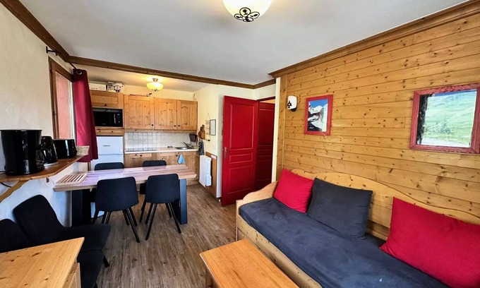 Val Cenis Apartment | ALB003 : 6 person apartment at the foot of the slopes with swimming pool