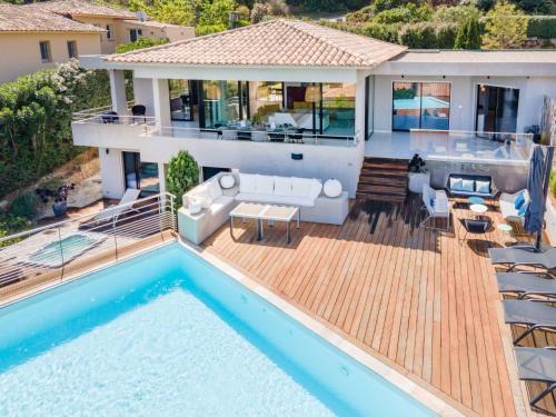 Cirendinu Villa | alba