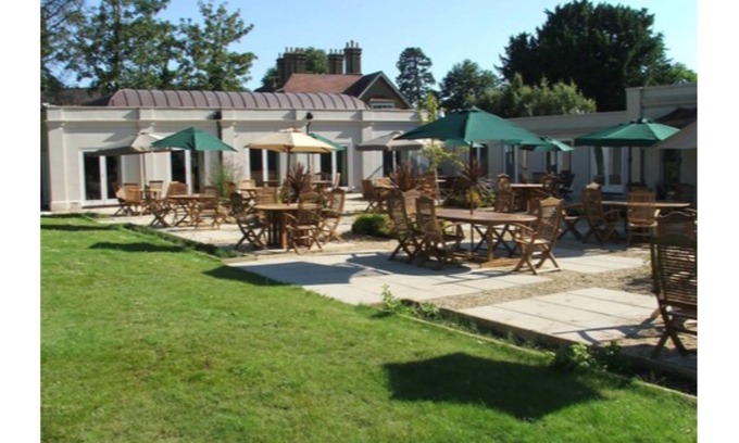 East Cowes House | Albert Cottage Hotel