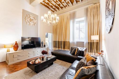 Duomo Apartment | Albizi 25 Luxury Home