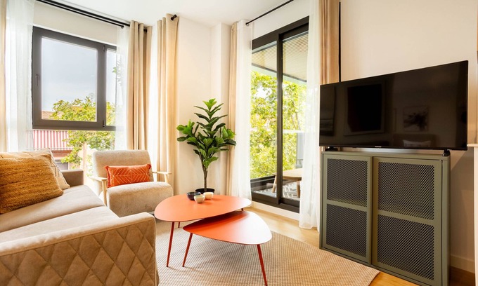 Ciudad Lineal Apartment | Alcala Terrace XII apartament in Madrid