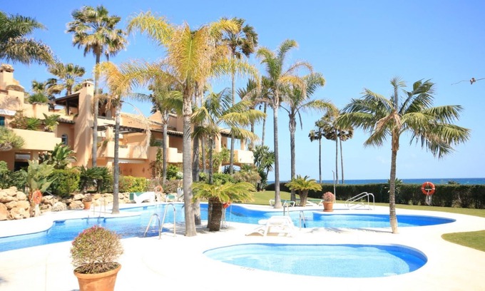 New Golden Mile Apartment | Alcazaba Beach holiday Apartment in Costa del Sol.