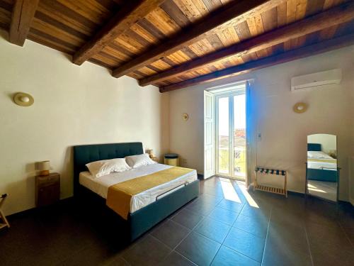 Historical Downtown Salerno Apartment | Alchimia Apartment