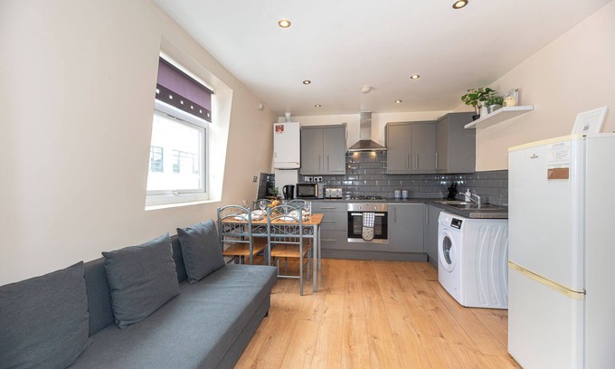 Tower Hill Apartment | Aldgate 3Bed Flat w/FREE WiFi - Shoreditch, Spitafields, Brick Lane, Tower Hill