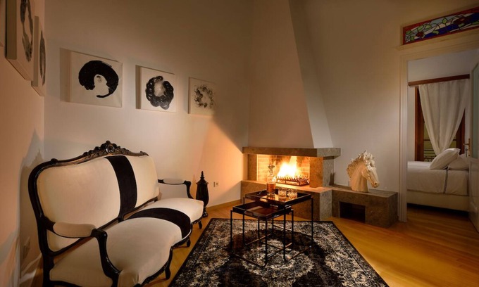 Plaka House | Aldis Villa in Plaka