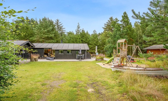 Bratten Strand House | "Aleida" - 400m from the sea by Interhome