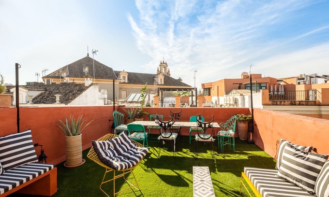 San Vicente House | Alfonso XII. 5 bedrooms, 3 bathrooms, private terrace