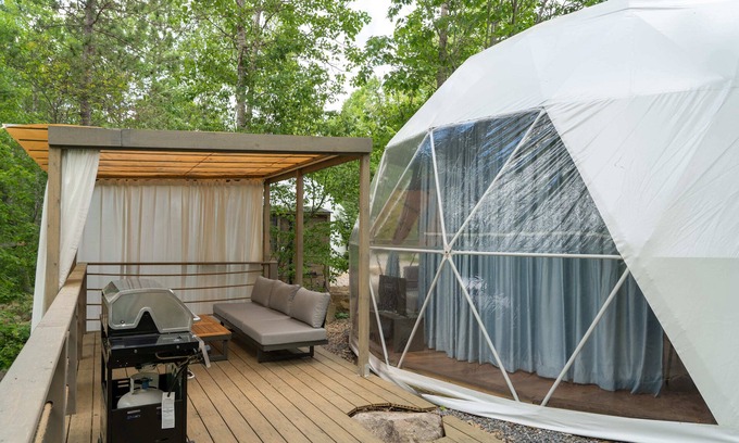 South Algonquin Cabin | Algonquin's Edge Resort | Dome 2