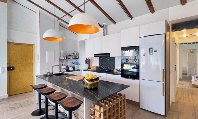 Alicante Apartment | Alicante city center - charming and comfortable penthouse. Free WiFi.