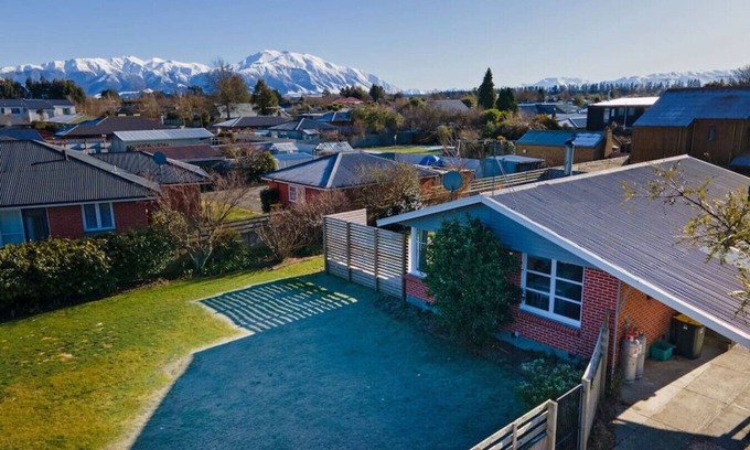 Methven House | Alington St Methven | Free Wi-Fi | Smart TV
