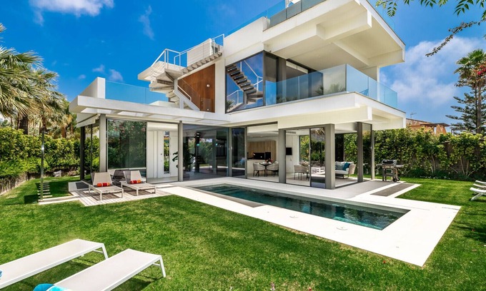 Marbella Villa | All About Villa Gladiolo