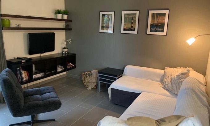 Saint-Georges-d'Oleron House | all comfort-calm-covered terrace with summer kitchen-Charger for electric car.