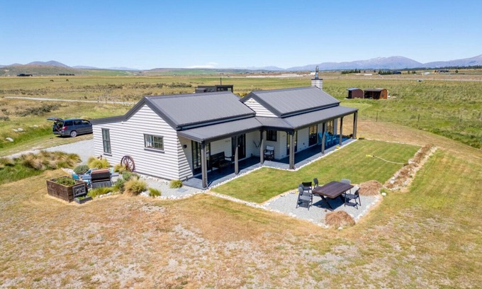 Ben Ohau House | ALL Pedalfish Cotta · Pedalfish Cottages FREE WIFI