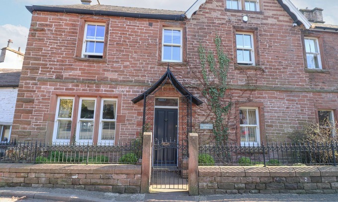 Armathwaite Cottage | ALLENDALE HOUSE, family friendly, with open fire in Armathwaite