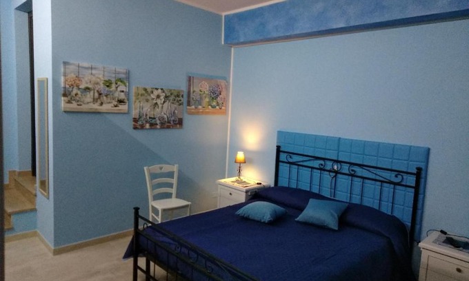 Soriano nel Cimino Apartment | ALLOGGIO BLU nel CUORE DI SORIANO