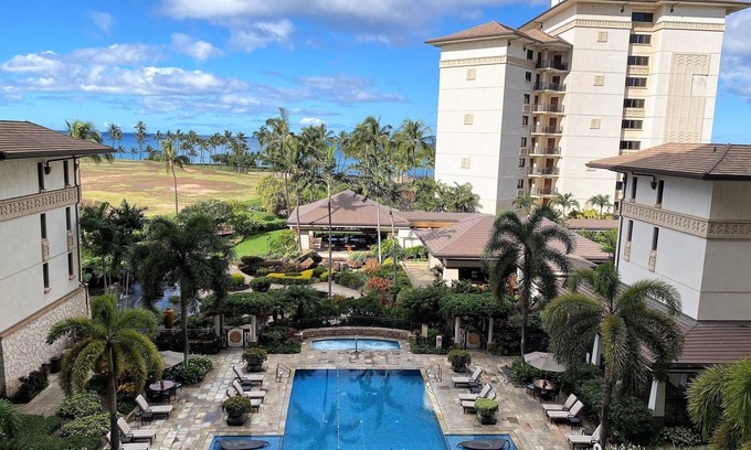 Ko Olina Villa | Alluring and Elegant Ocean View Luxurious Beach Villa in Ko Olina