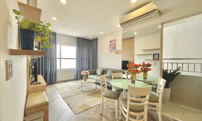 District 7 Apartment | Alm's 1 BedRoom Apartment at Sunrise City District 7