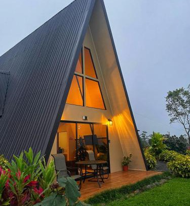 Monterrey Ski Chalet | Alma Luna Villa Arenal