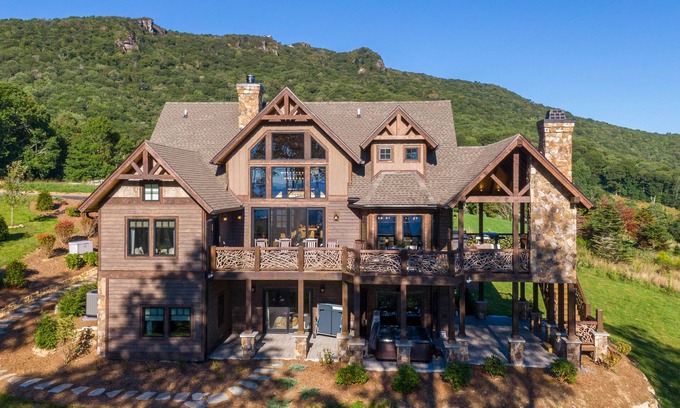 Banner Elk House | Almost Heaven- luxury home in Eagles Nest with hot tub, sunset views, pool table