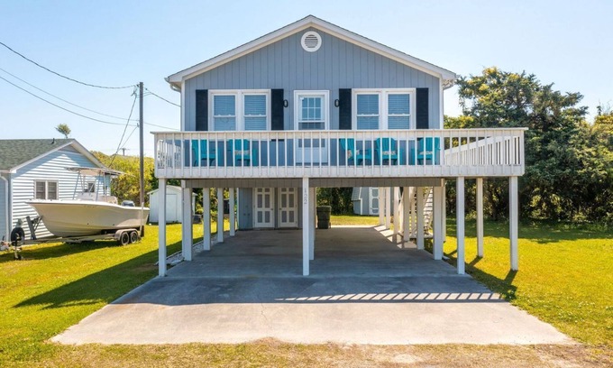 Atlantic Beach Cottage | Almost Phamily! - 2 bedroom cottage in Atlantic Beach