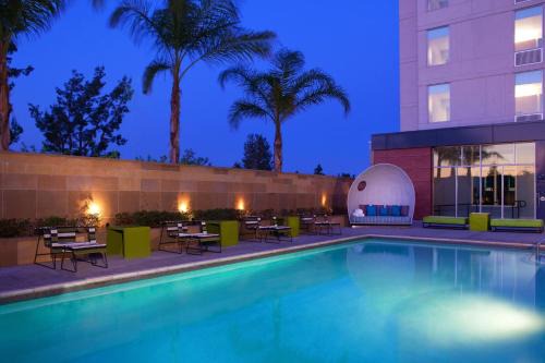 Rancho Cucamonga Hotel | Aloft Ontario-Rancho Cucamonga