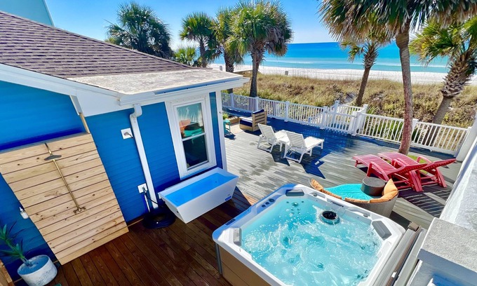 Bahama Beach House | 🌴ALOHA BEACH HOUSE RETREAT🌴Hot tub,SAUNA, Cold plunge,GAME ROOM,Putting green.