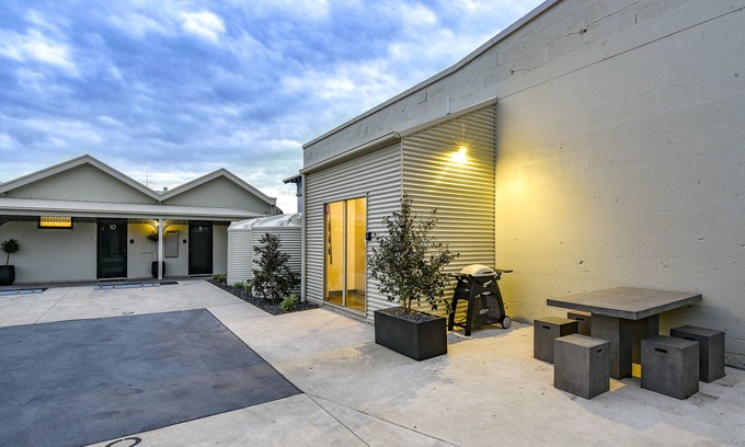 Mount Gambier Apartment | Aloha Central Premium Studios
