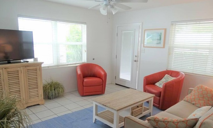 Aloha Kai House | Aloha Kai - Unit 16-Private villa!