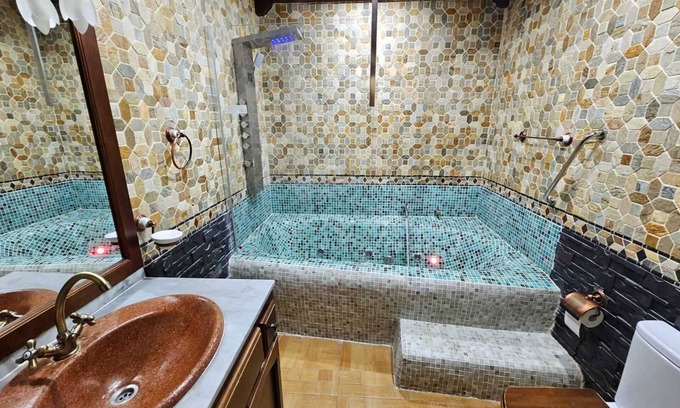 Mecina Bombaron Apartment | Aloj. Rural Aben Humeya for 2 persons Jacuzzi
