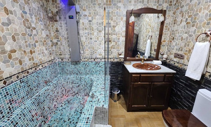 Mecina Bombaron Apartment | Aloj. Rural Muley Hacen 2 pers. with Spa and Jacuzzi