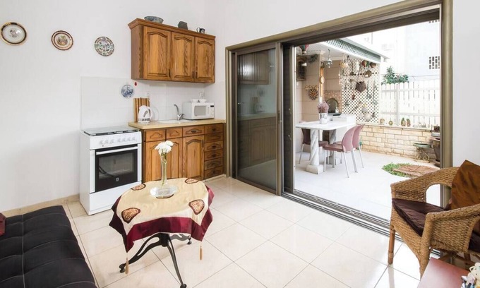 Haifa Apartment | Alona's Apartments beach villa