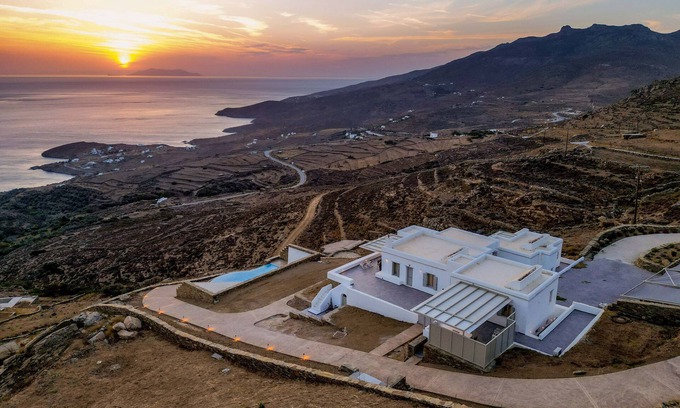 Exomvourgo Villa | ALOS RESIDENCE