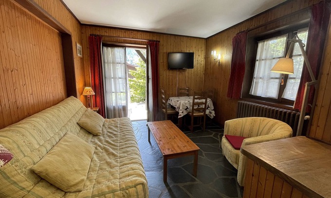 La Clusaz Apartment | Alpée 1 - Apartment in chalet for 4 people 2*